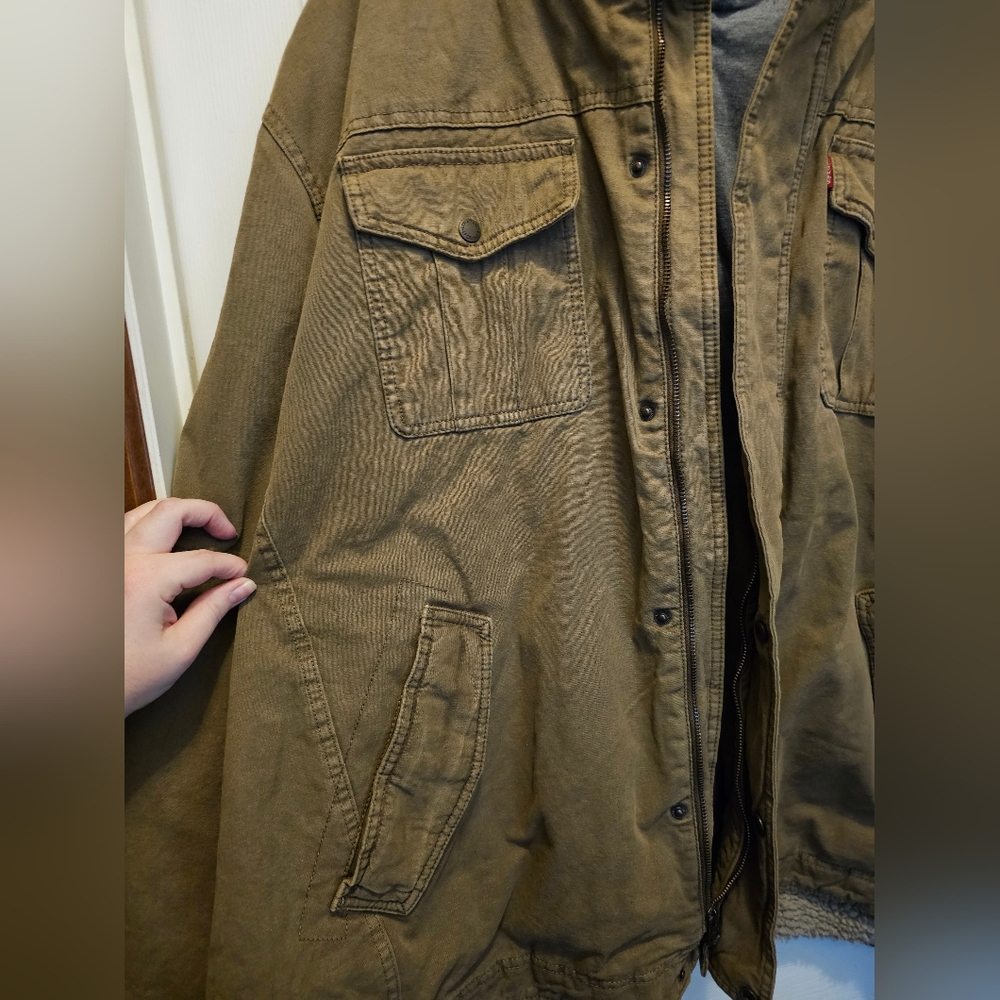 EUC Men's Levi Strauss Winter Coat - 5XL - Picture 5 of 9